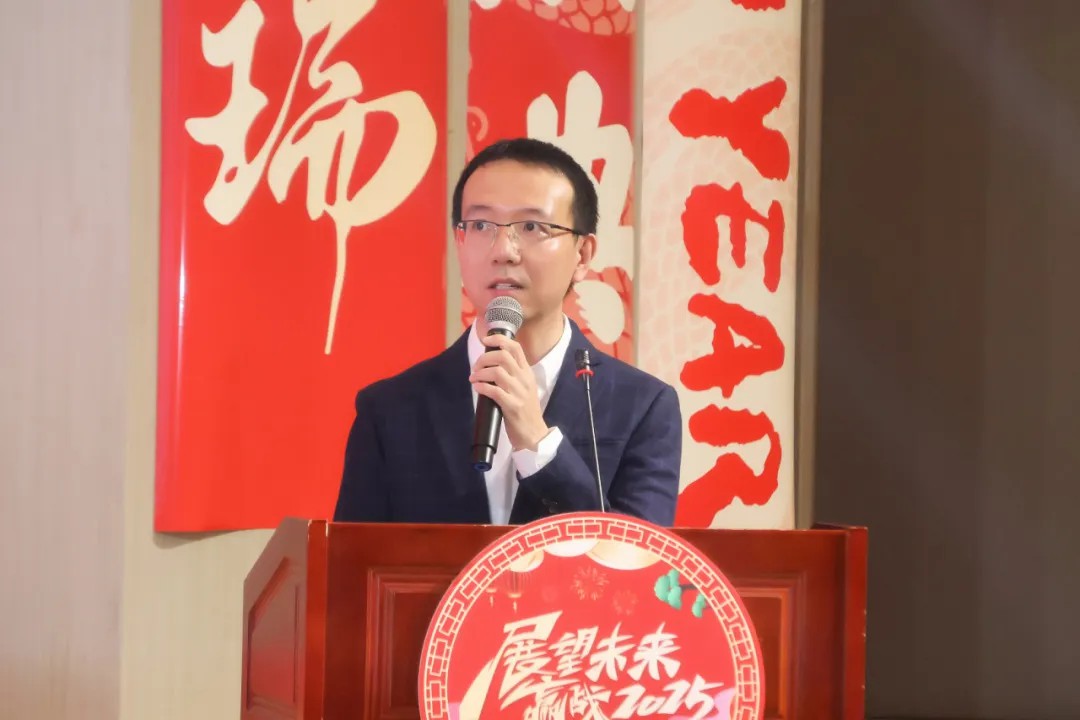 1738810958457652.jpg 1738810958457652.jpg